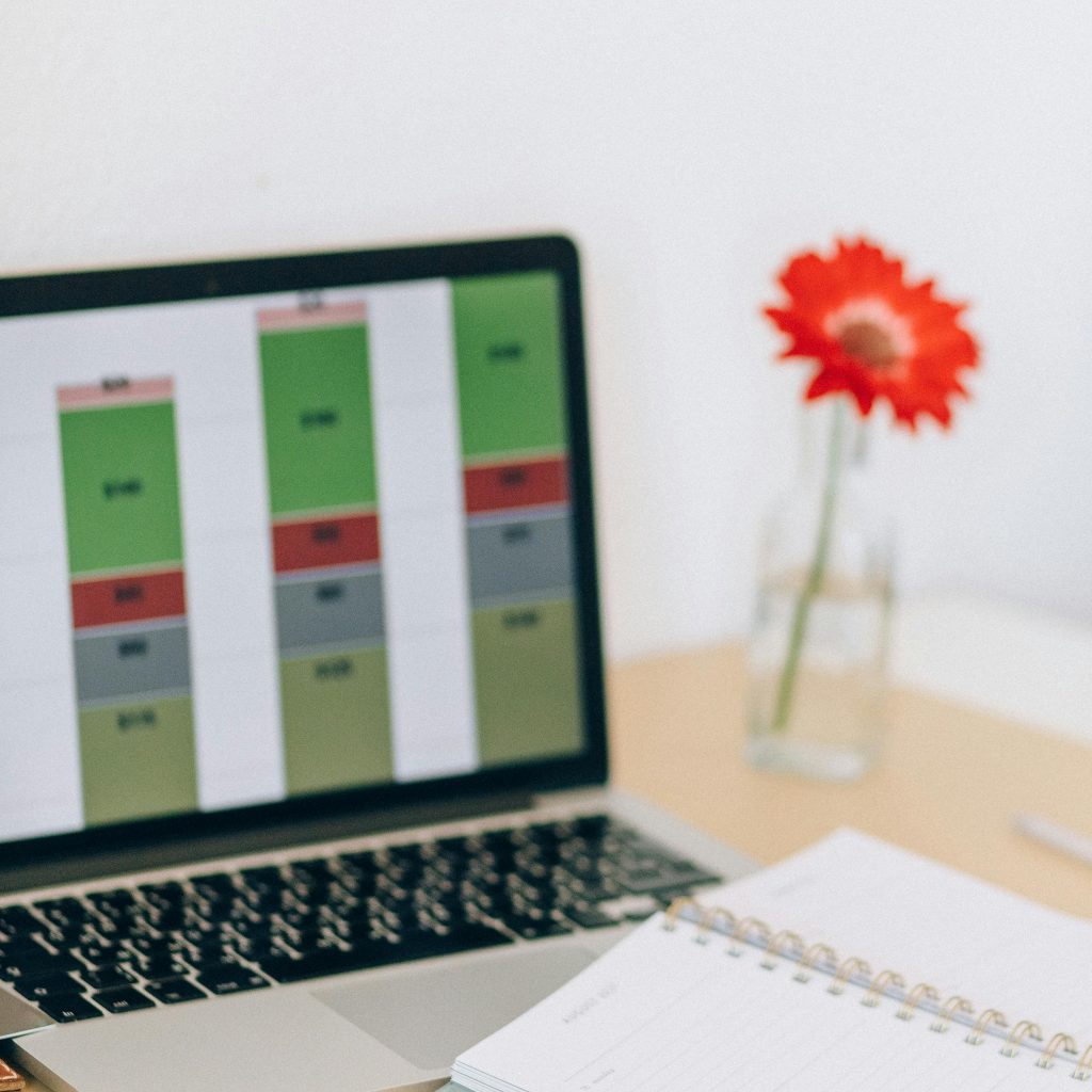 pexels-n-voitkevich-8062354