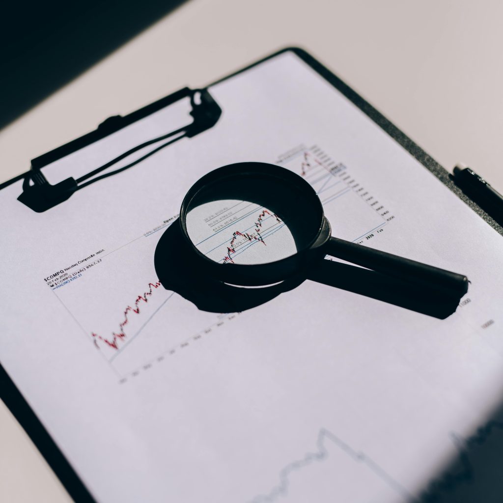 pexels-leeloothefirst-5561909